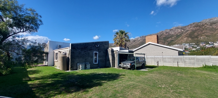2 Bedroom Property for Sale in Admirals Park Western Cape